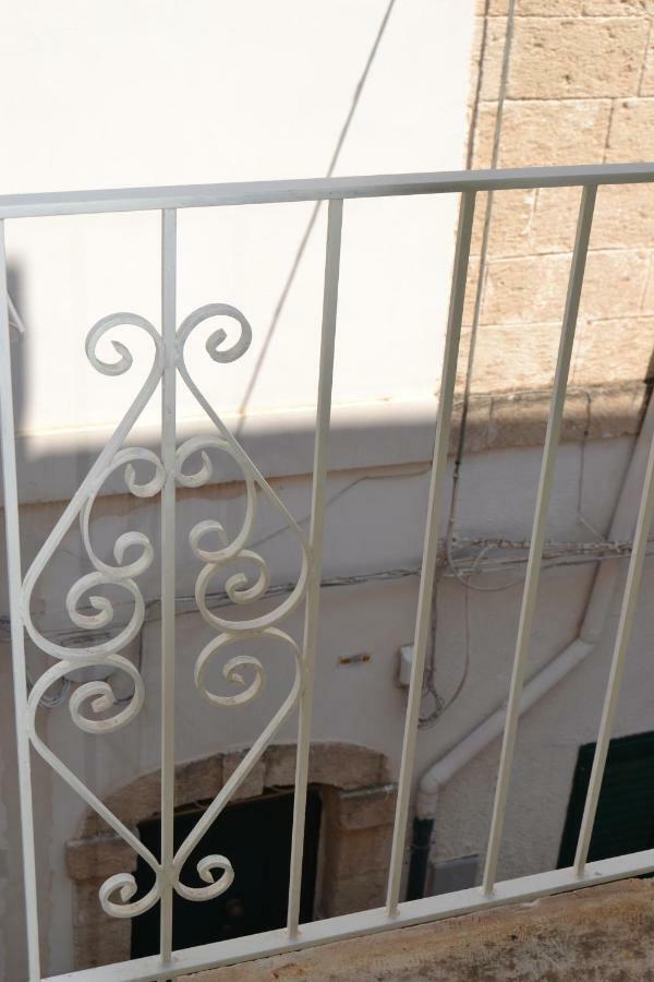 Suitenovecentodieci Polignano a Mare Bagian luar foto